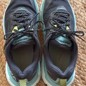 Size 10.5 Hoka Women's Challenger ATR 6 Athletic Shoes Gym Workout CrossFit